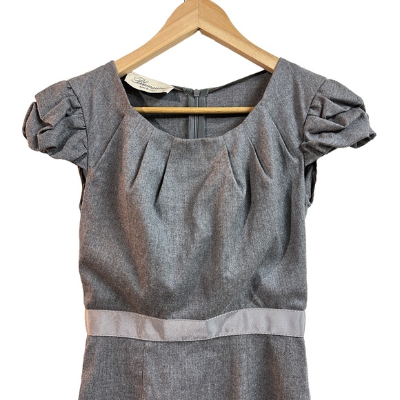 Blumarine Wool Dress Grey Gathered Cap Sleeve Knee Length Designer Womens 4 / XS - Picture 2 of 8